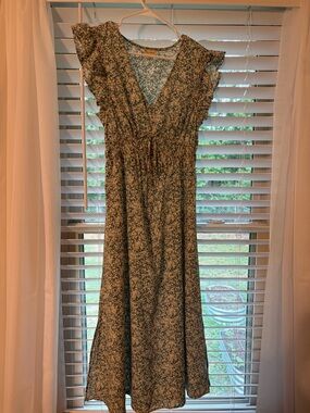 Hem & Thread Green Floral V-Neck Maxi Dress